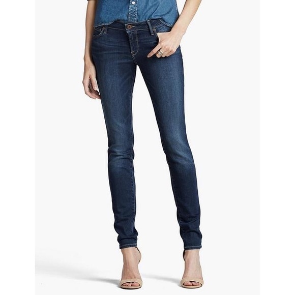 Lucky Brand Denim - ⭐️HP⭐️ Lucky Brand Lolita Skinny Jeans 10/30